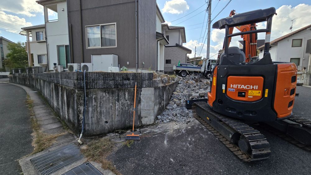 外構リフォームで駐車場を広く使いやすく