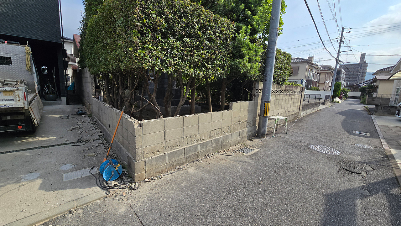 ブロック塀の再構築＋フェンス設置で安心・快適な外構に
