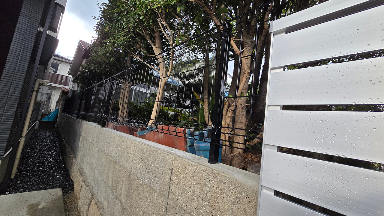 ブロック塀の再構築＋フェンス設置で安心・快適な外構に