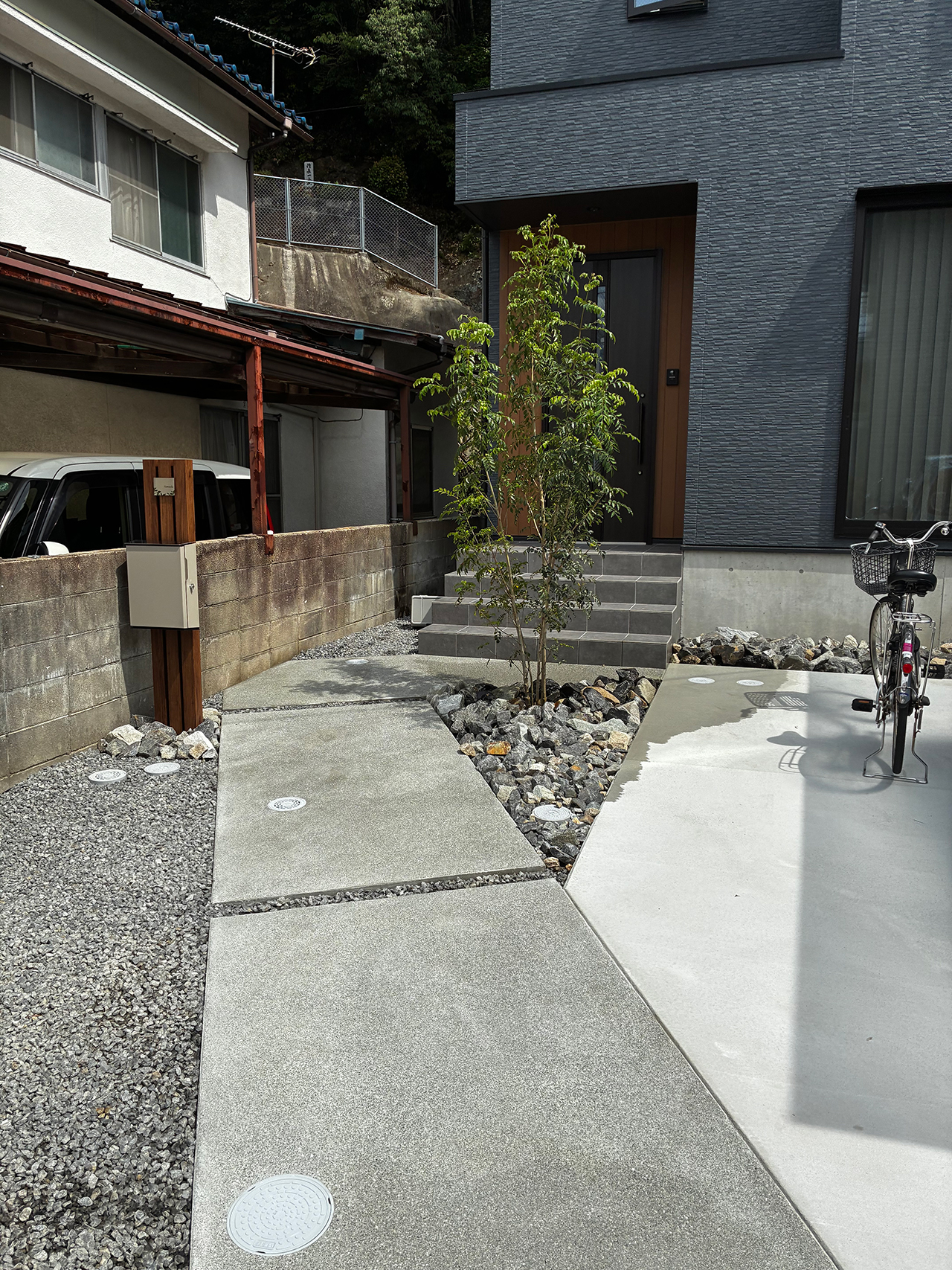 石を並べるだけで格段に雰囲気が良くなります